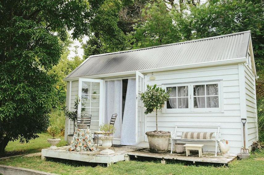 Thistle And Pine Cottage Farmstay Tauranga Exterior photo